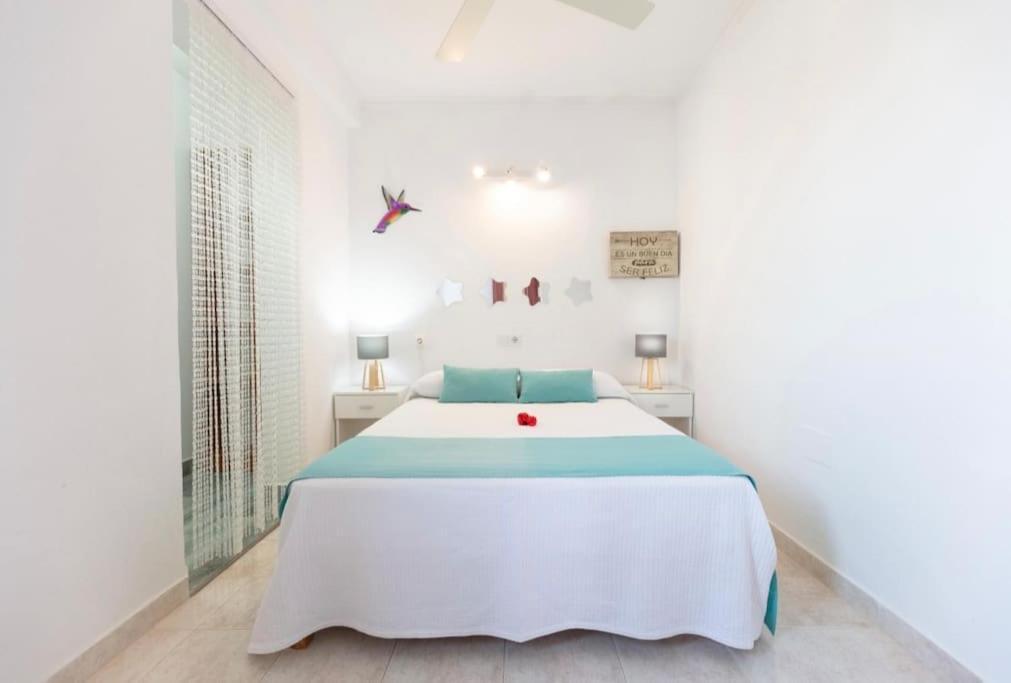 Apartamentos El Puerto, La Savina 萨宾娜 外观 照片