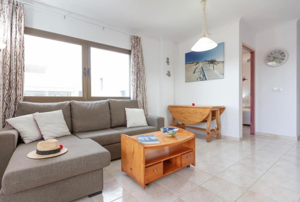 Apartamentos El Puerto, La Savina 萨宾娜 外观 照片