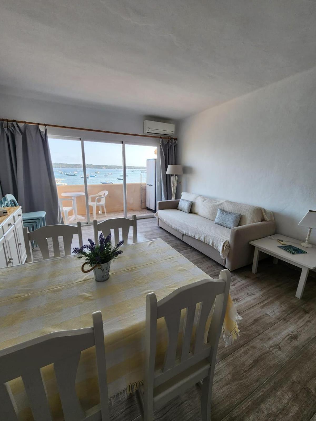 Apartamentos El Puerto, La Savina 萨宾娜 外观 照片