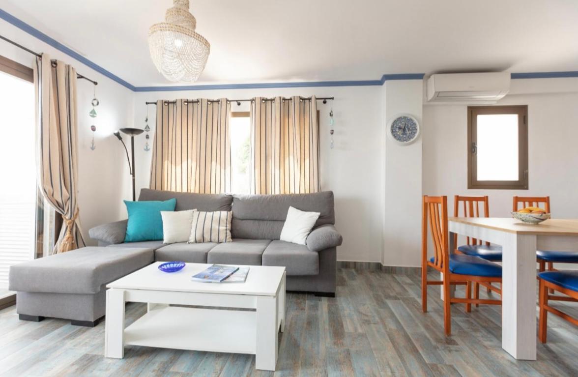 Apartamentos El Puerto, La Savina 萨宾娜 外观 照片